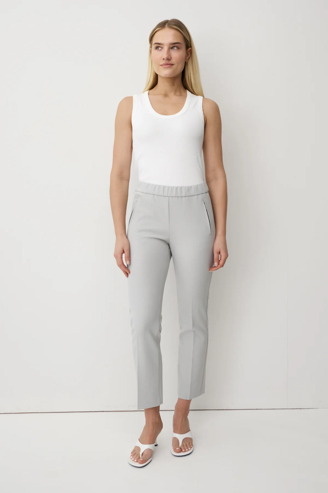 Pantalon Anna Montana gris clair rose Easy Flexi coupe décontractée 