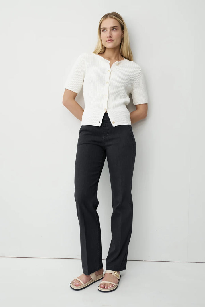 Jean noir Anna Montana Mila à jambes larges, taille 31"L Flexi 