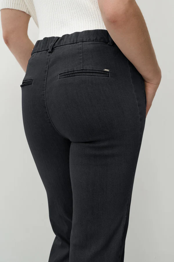 Jean noir Anna Montana Mila à jambes larges, taille 31"L Flexi 
