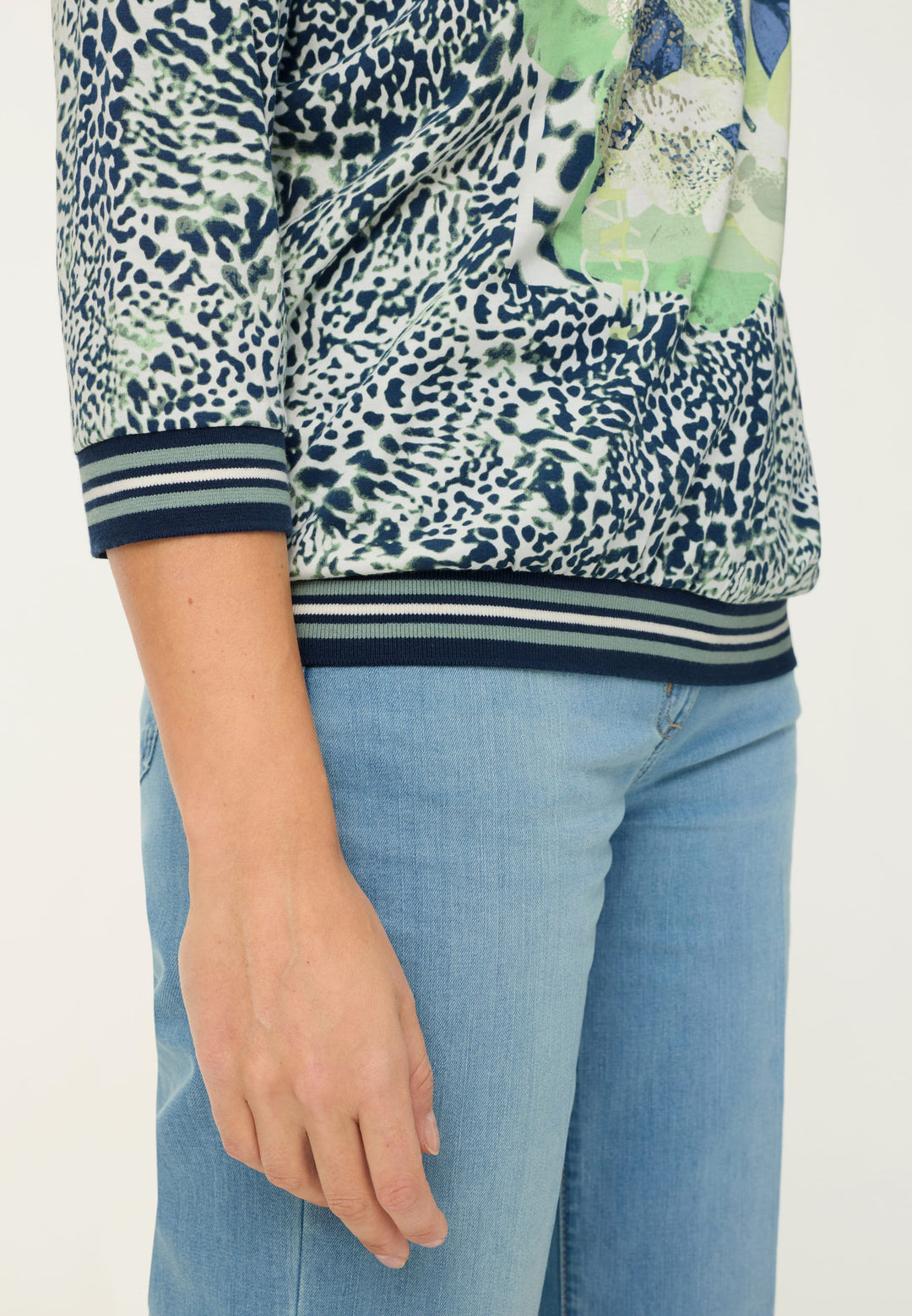 T-shirt à manches longues à imprimé floral Olsen