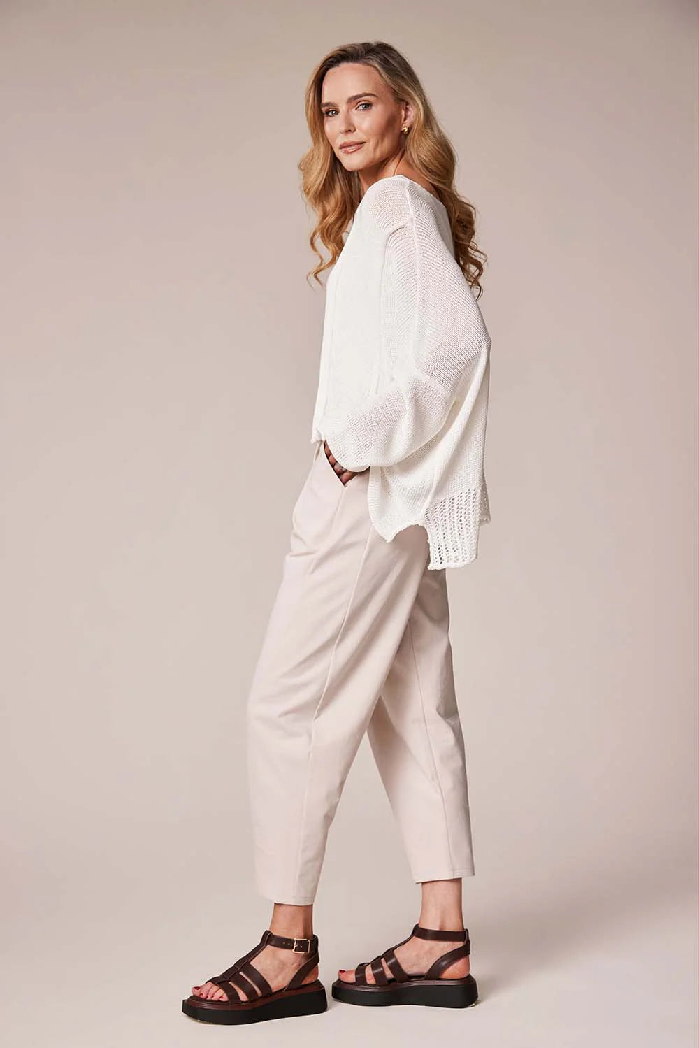 Pantalon à jambes de tonneau de sable Decollage