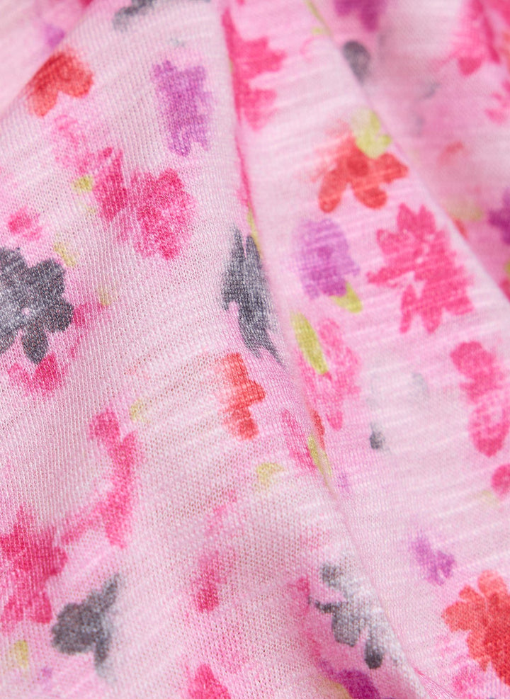 Haut rose à motif floral et cœur Rabe