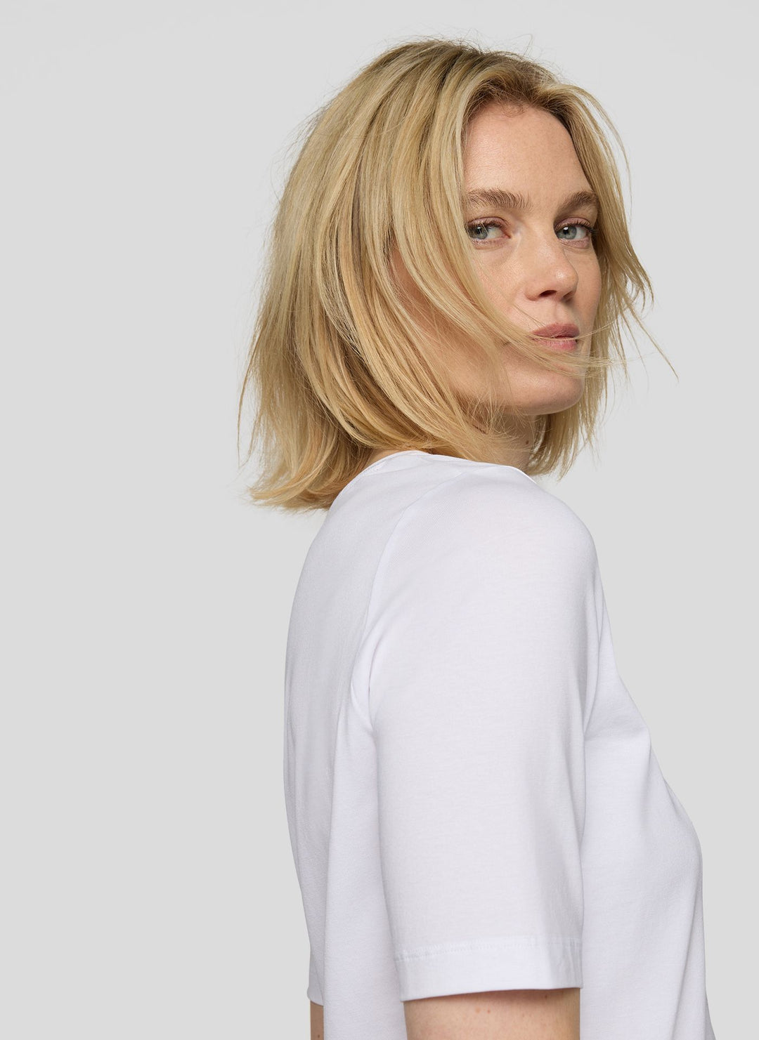 Haut Rabe blanc à imprimé floral et strass