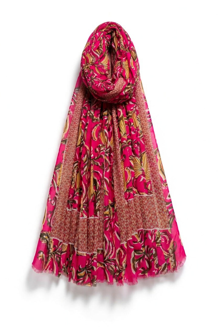 Écharpe effilochée rose à imprimé feuilles d'inspiration indienne