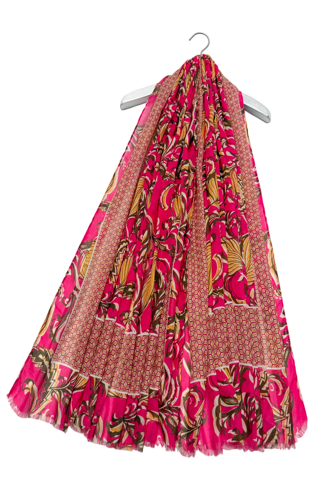 Écharpe effilochée rose à imprimé feuilles d'inspiration indienne