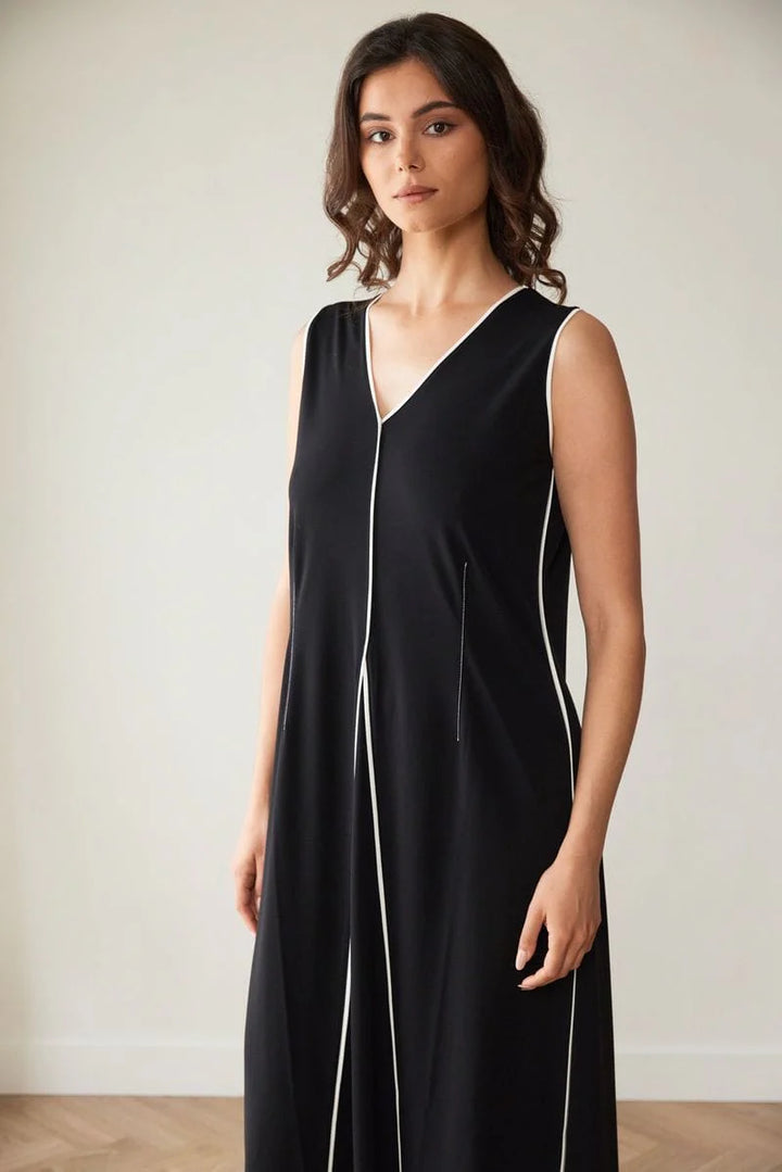 Robe Peruzzi noire à passepoil