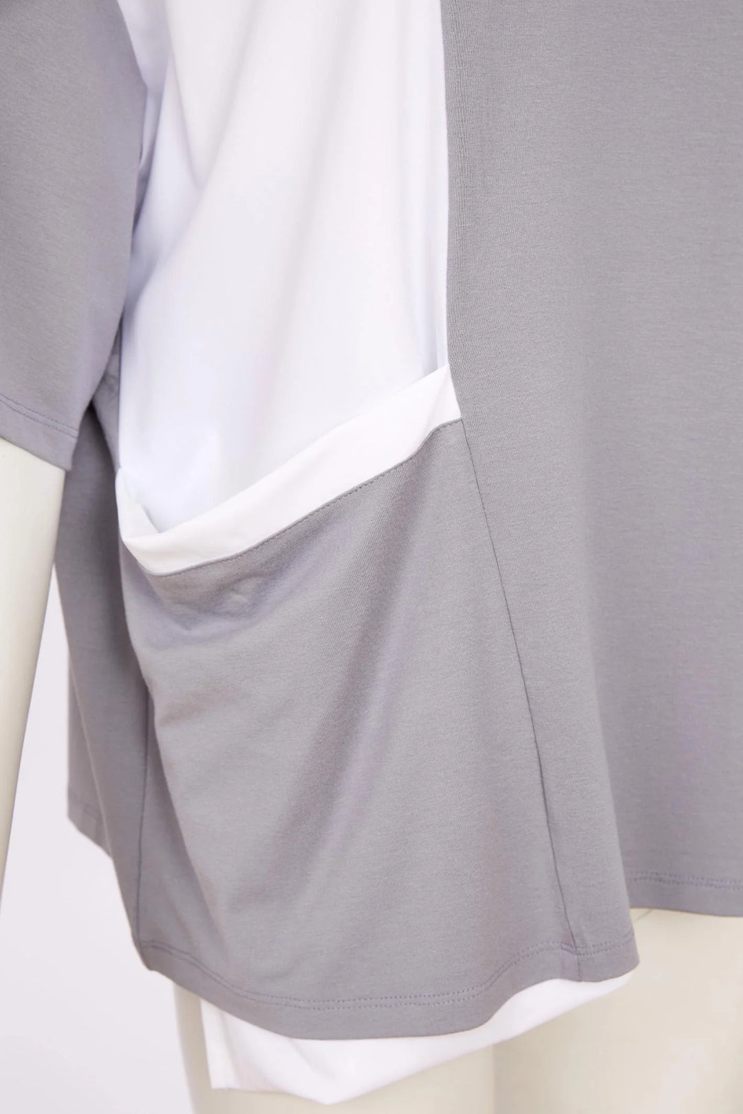 NAYA Dessus à panneaux mixtes gris tourterelle et blanc