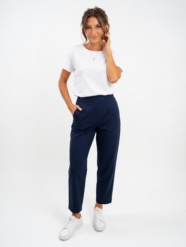Pantalon de voyage gris léger et court