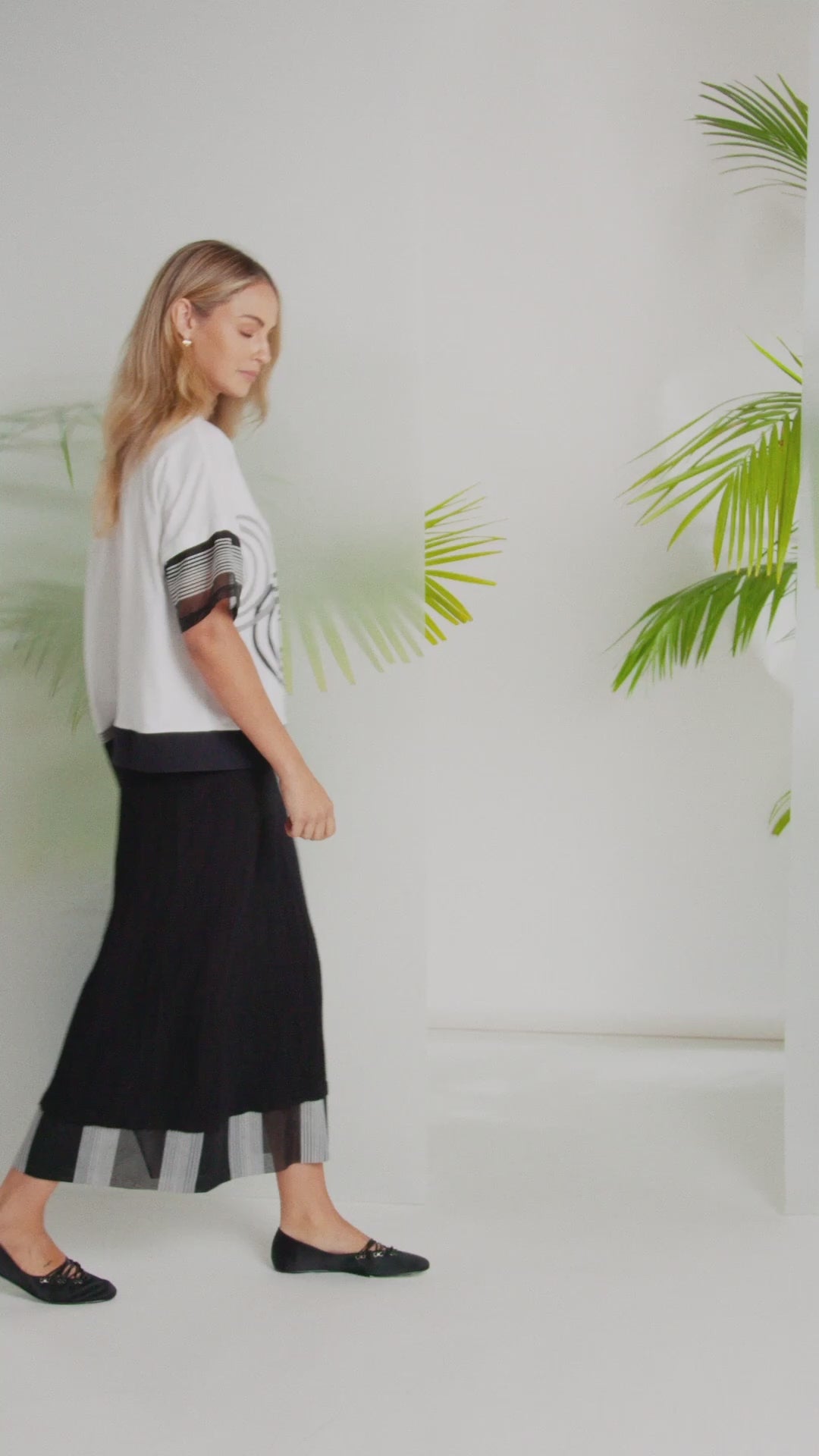 Haut NAYA blanc et noir à imprimé et rayures